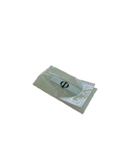 Étiquette antivol autocollante transparente Inviolable - Anti-manipulation - AM 58 Khz sur fond neutre.